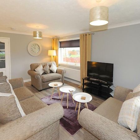 Three Bedroom Spacious House Stirling Exterior photo
