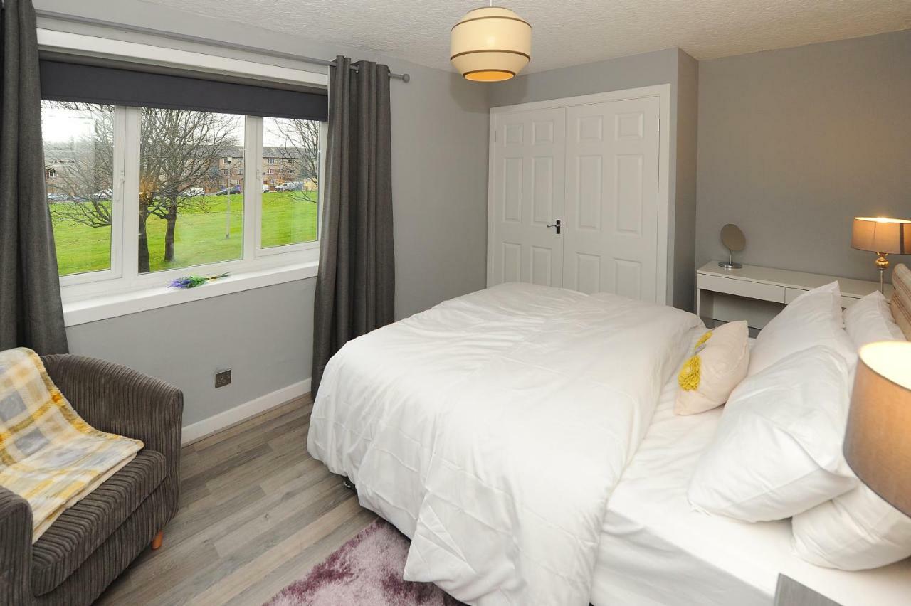 Three Bedroom Spacious House Stirling Exterior photo