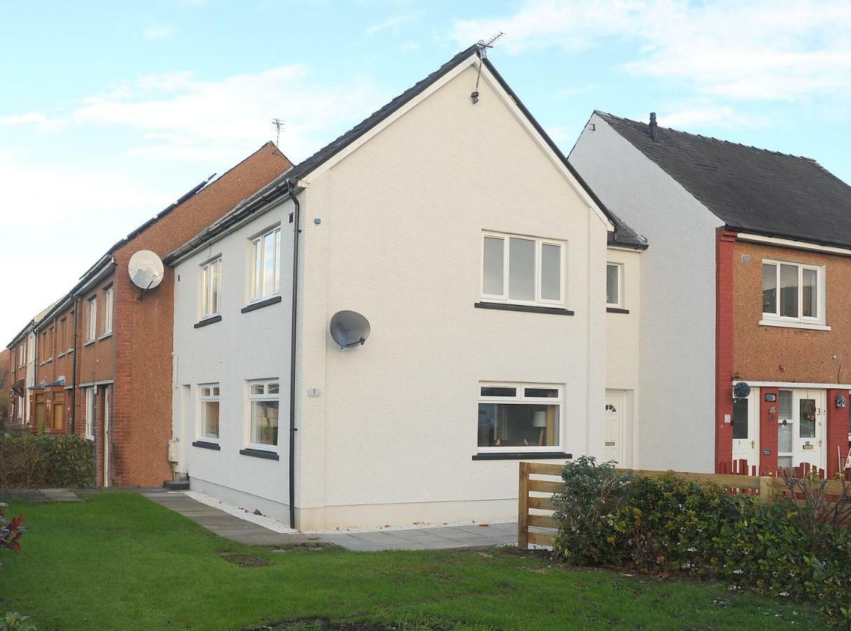 Three Bedroom Spacious House Stirling Exterior photo