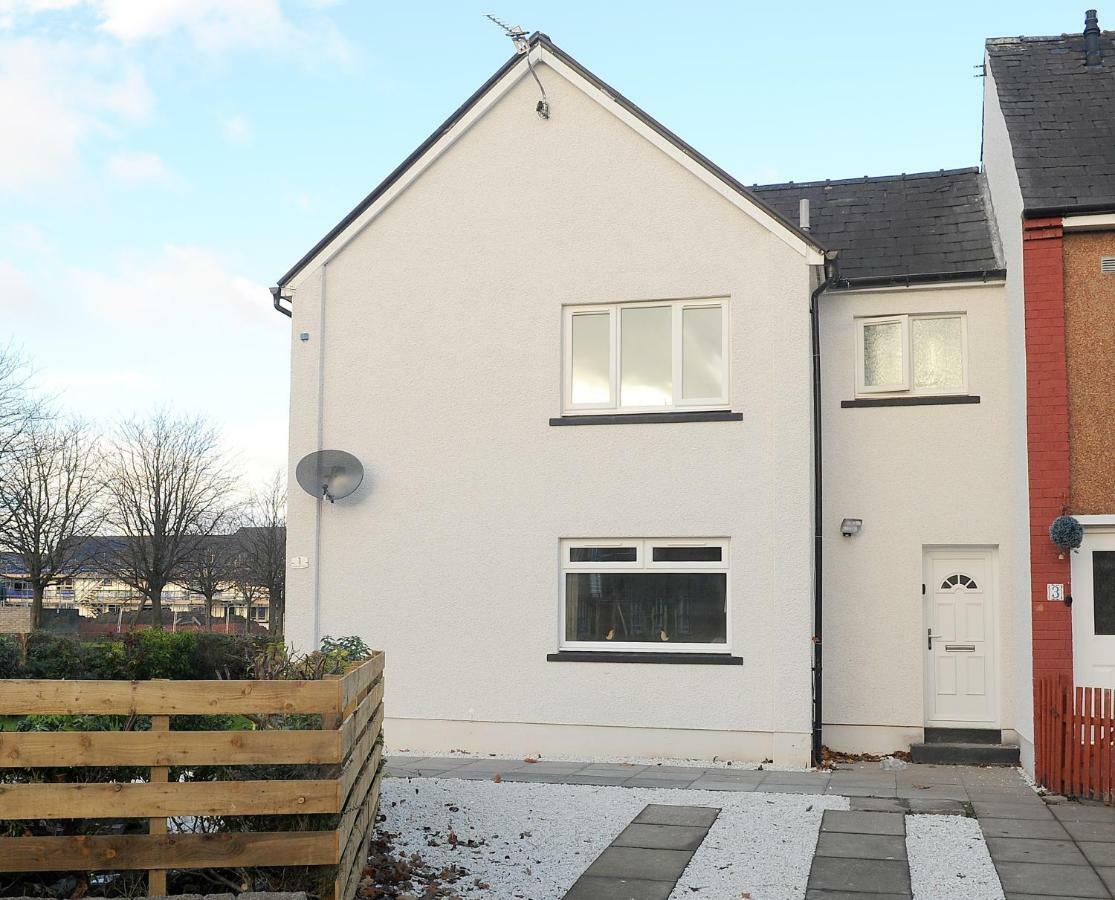 Three Bedroom Spacious House Stirling Exterior photo