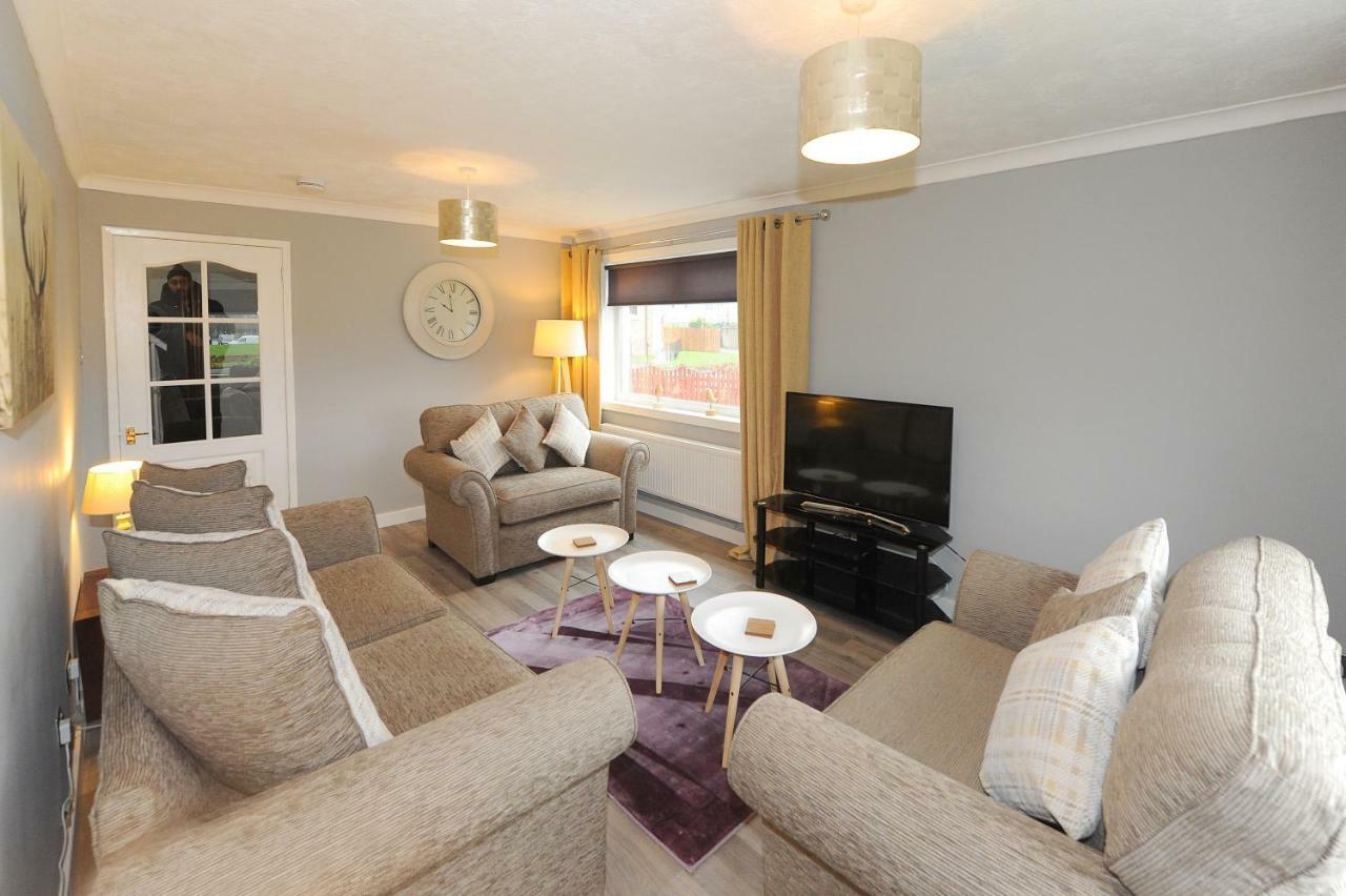Three Bedroom Spacious House Stirling Exterior photo